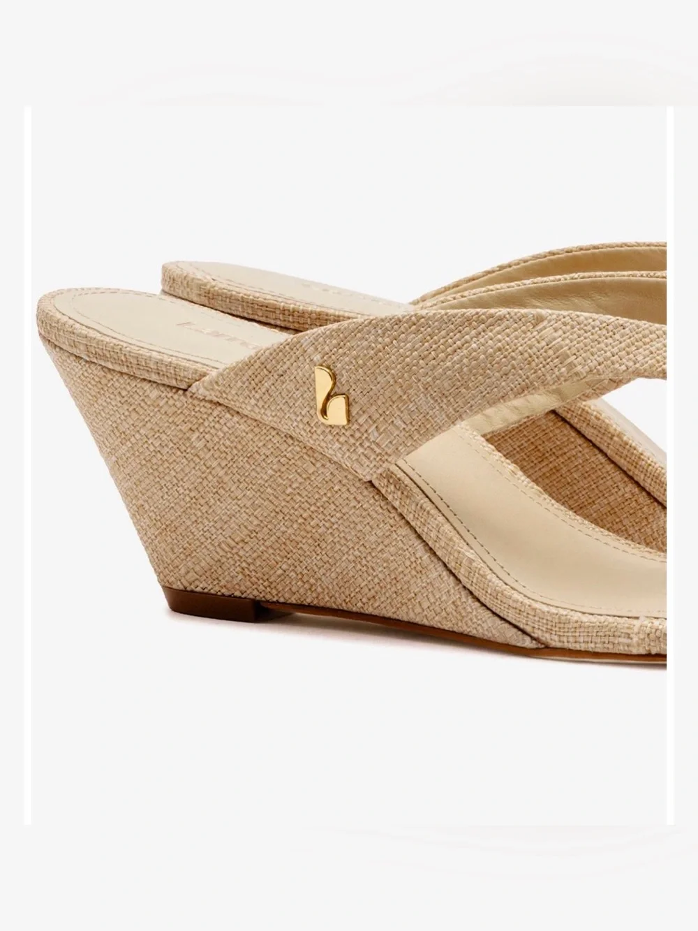 Larroude - Gaia Low Wedge In Beige Raffia